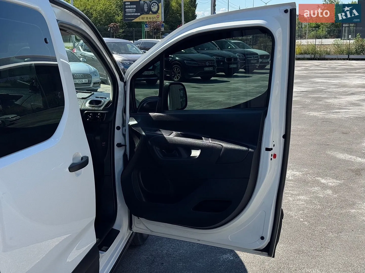 2019 Peugeot Rifter - мініатюра 31