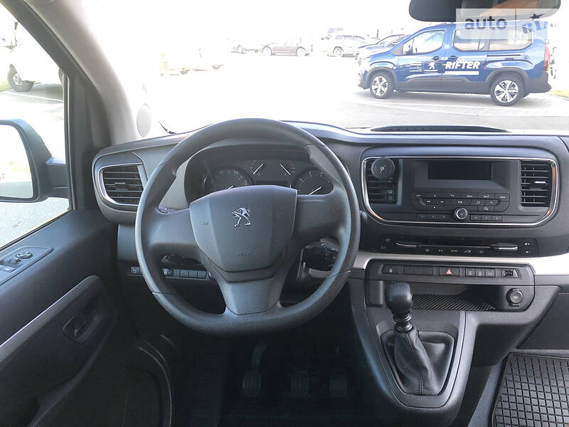 Мінівен Peugeot Traveller 2017 в Києві