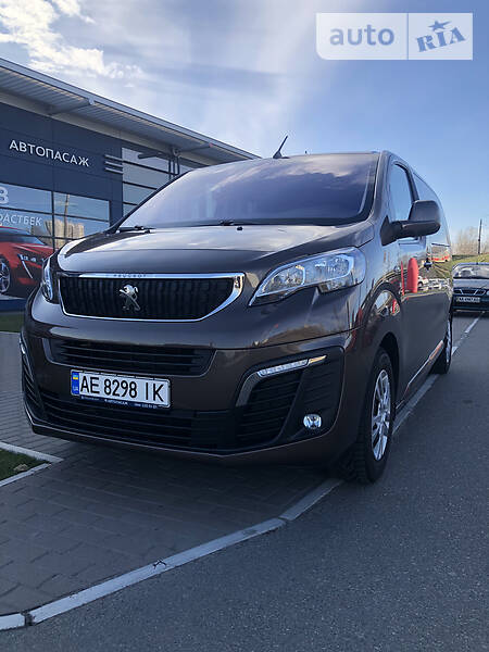 Мінівен Peugeot Traveller 2017 в Києві