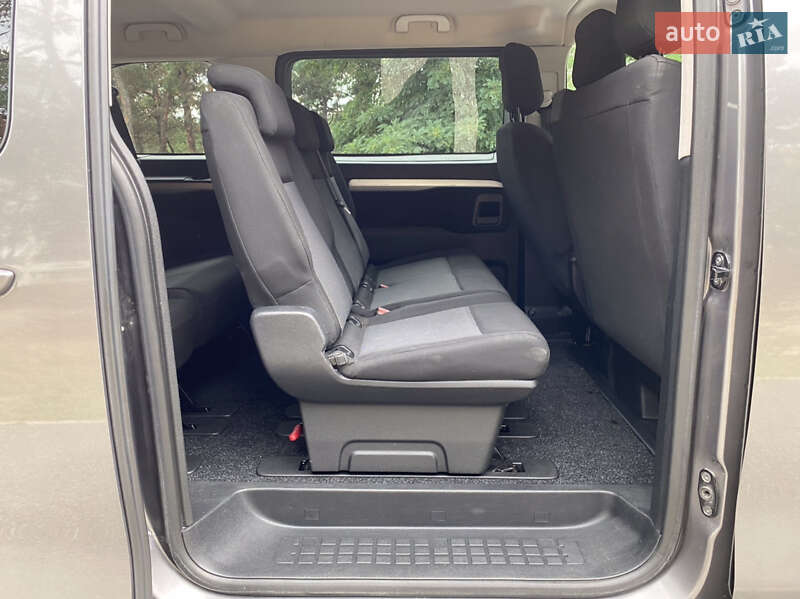 Минивэн Peugeot Traveller 2017 в Бориславе