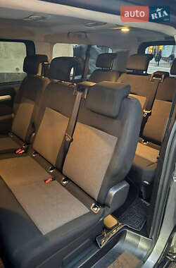 Минивэн Peugeot Traveller 2020 в 