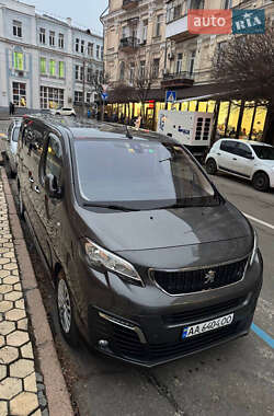 Минивэн Peugeot Traveller 2020 в 