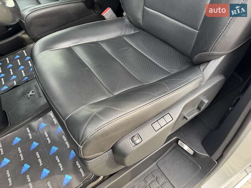 Минивэн Peugeot Traveller 2017 в Ровно