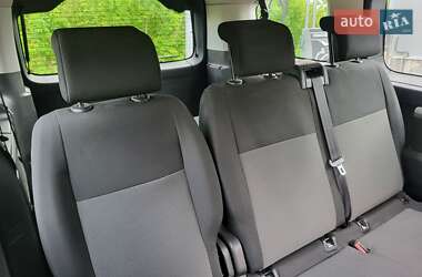 Минивэн Peugeot Traveller 2017 в 