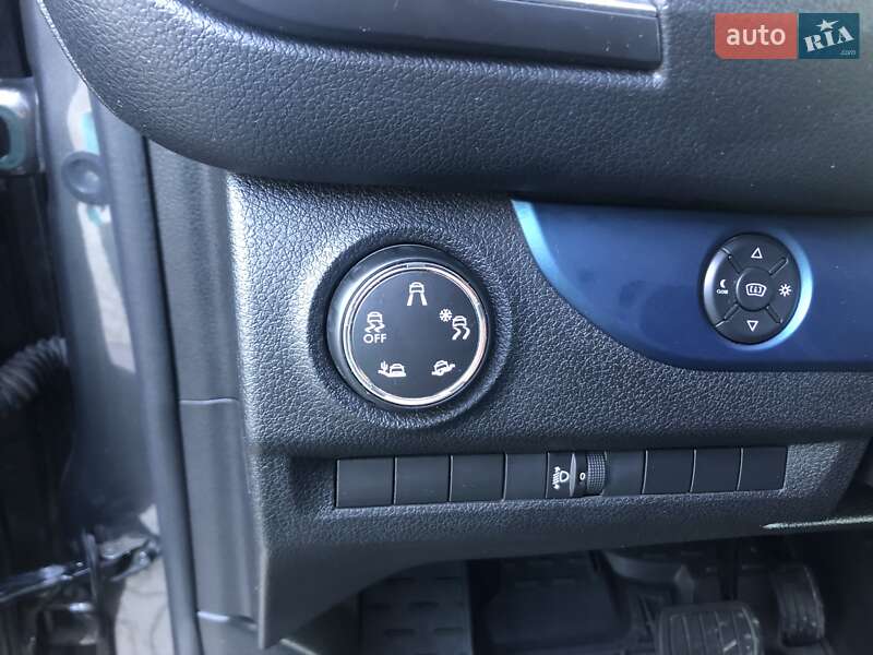 Минивэн Peugeot Traveller 2019 в Хмельницком