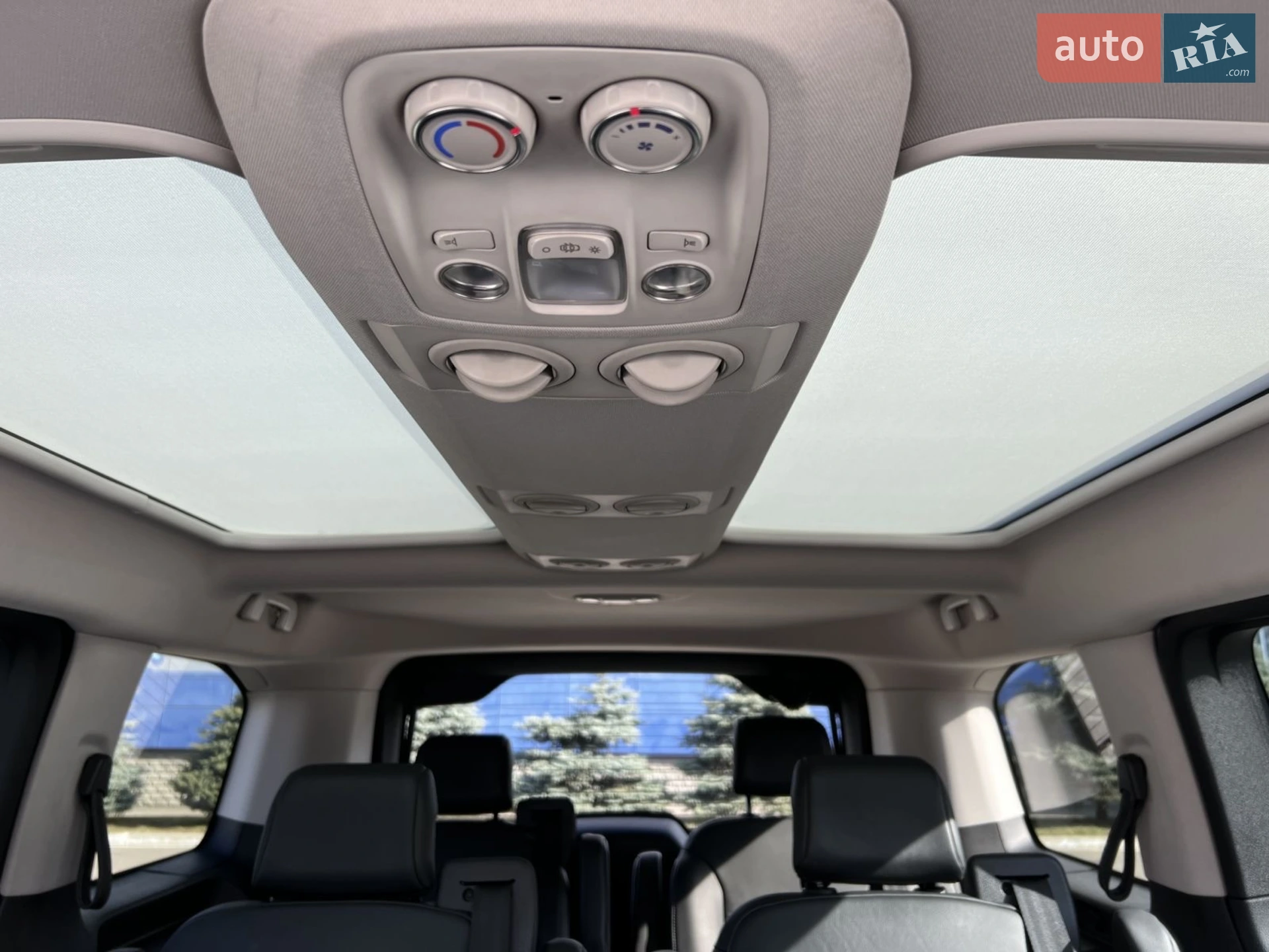 2018 Peugeot Traveller - мініатюра 12