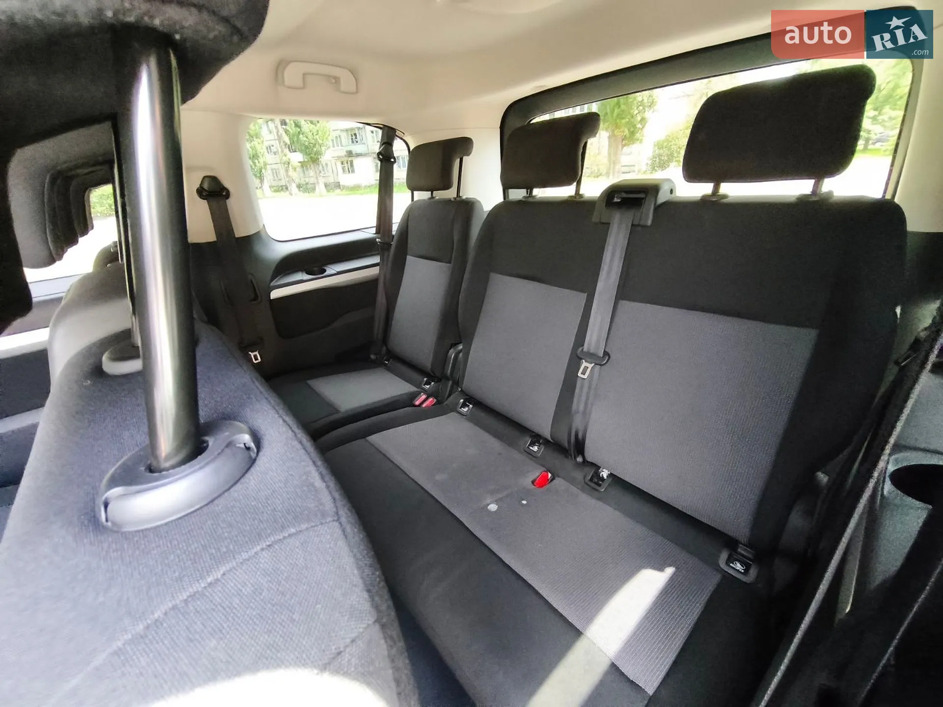 2021 Peugeot Traveller - мініатюра 44