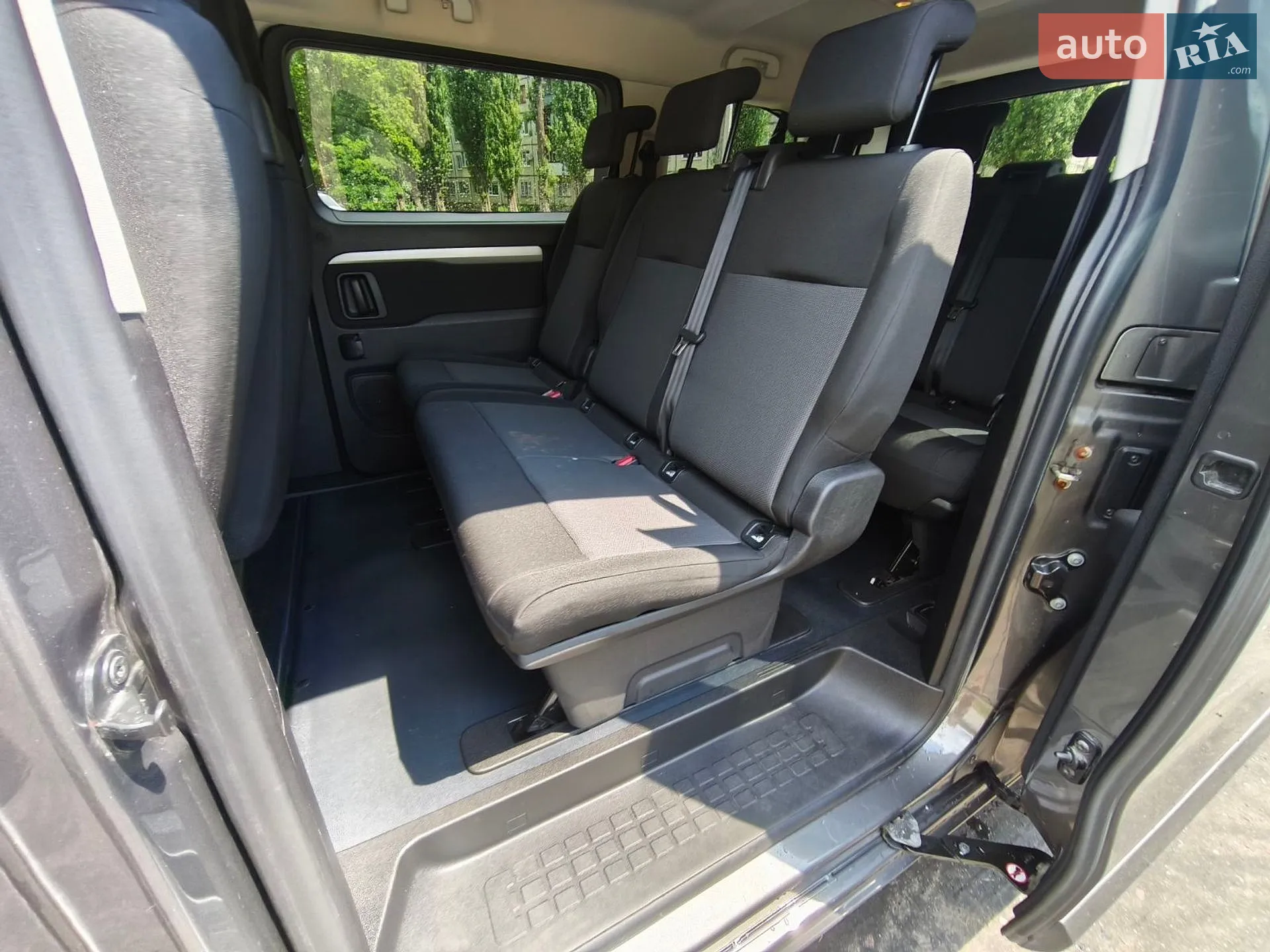 2021 Peugeot Traveller - мініатюра 46