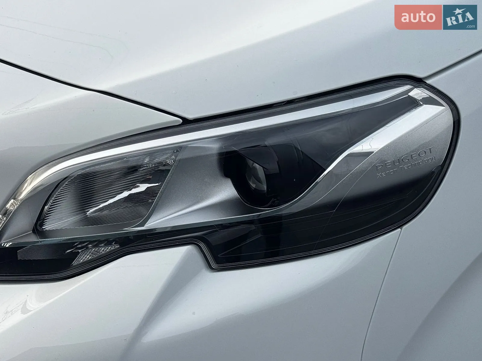 2020 Peugeot Traveller - мініатюра 2