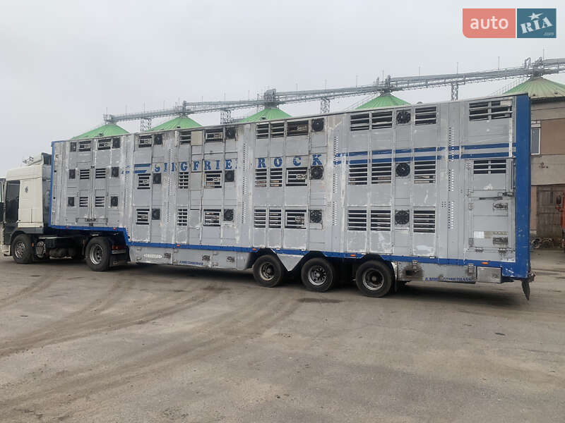 Для перевозки животных - полуприцеп Pezzaioli SBA 2005 в Казатине фото 4 Для перевозки животных - полуприцеп Pezzaioli SBA 2005 в Казатине