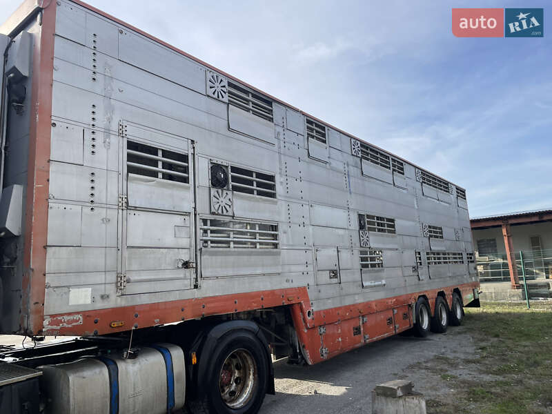 Для перевезення тварин - напівпричіп Pezzaioli SBA 2004 в Козятині фото 8 Для перевезення тварин - напівпричіп Pezzaioli SBA 2004 в Козятині