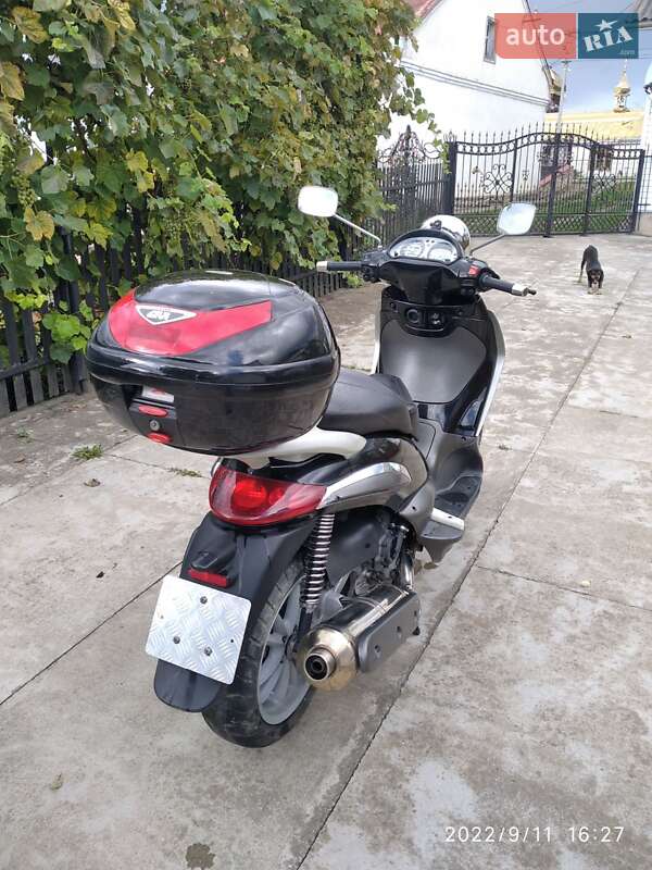 Макси-скутер Piaggio Beverly 500 2007 в Калуше