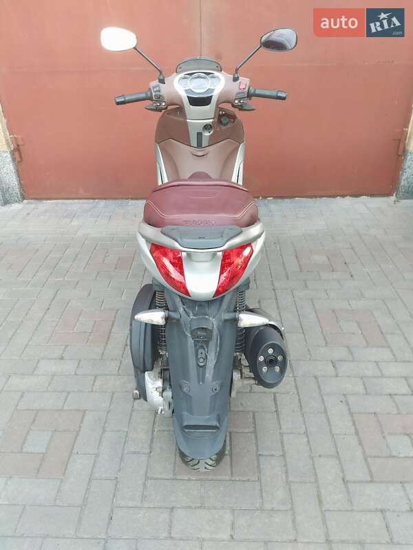 Макси-скутер Piaggio Beverly 2012 в Полтаве