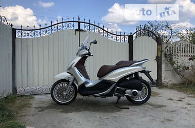 Макси-скутер Piaggio Beverly 2013 в Житомире