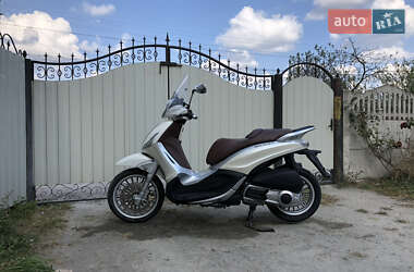 Макси-скутер Piaggio Beverly 2013 в Житомире