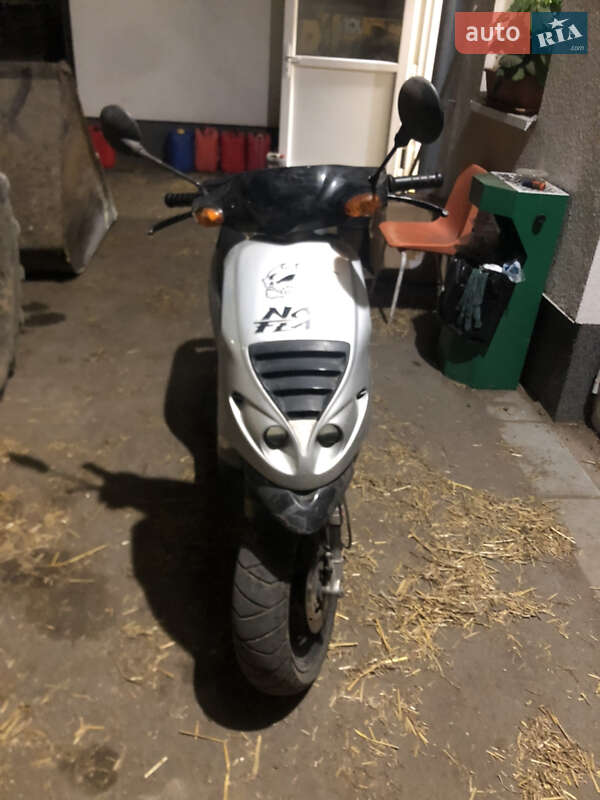 Скутер Piaggio Energy 2005 в Иршаве