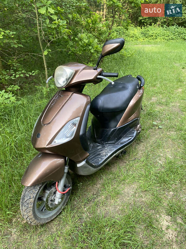 Скутер Piaggio FLY 2007 в Бродах