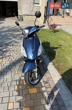 Скутер Piaggio FLY 2011 в 