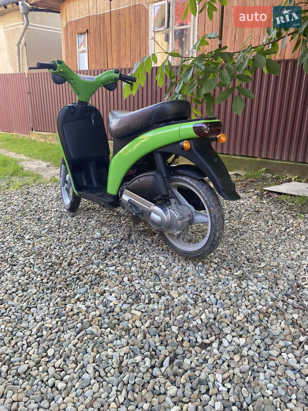 Скутер Piaggio Free 2000 в Калуше