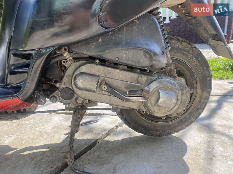 Скутер Piaggio Gilera 2000 в Иршаве