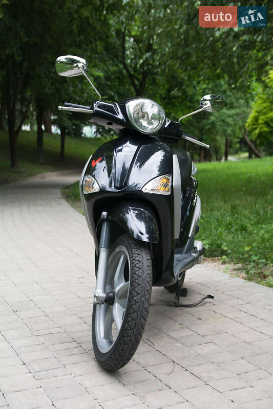 Скутер Piaggio Liberty 50 2007 в Ровно