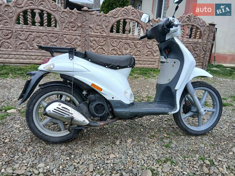 Грузовые мотороллеры, мотоциклы, скутеры, мопеды Piaggio Liberty 2007 в Черновцах