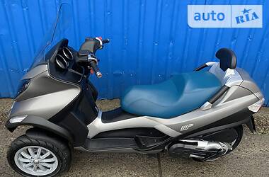 Макси-скутер Piaggio MP3 2014 в 