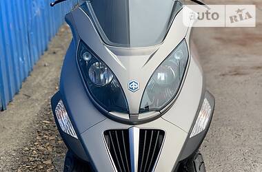 Макси-скутер Piaggio MP3 2014 в 