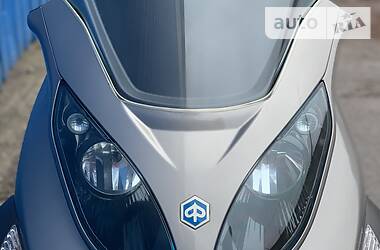 Макси-скутер Piaggio MP3 2014 в 