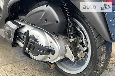 Макси-скутер Piaggio MP3 2014 в 