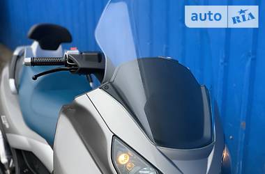 Макси-скутер Piaggio MP3 2014 в 