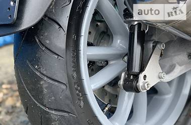Макси-скутер Piaggio MP3 2014 в 