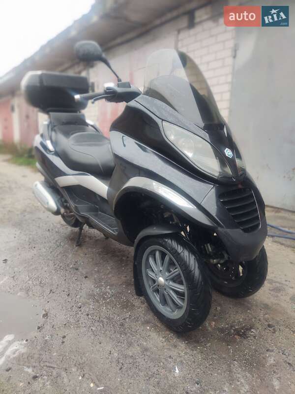 Вантажні моторолери, мотоцикли, скутери, мопеди Piaggio MP3 2007 в Києві фото Вантажні моторолери, мотоцикли, скутери, мопеди Piaggio MP3 2007 в Києві