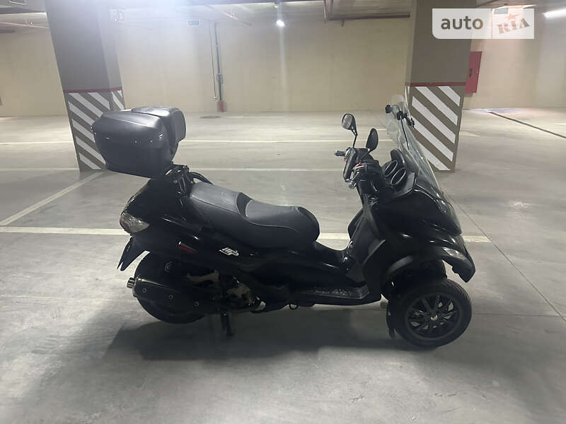 Макси-скутер Piaggio MP3 2007 в 