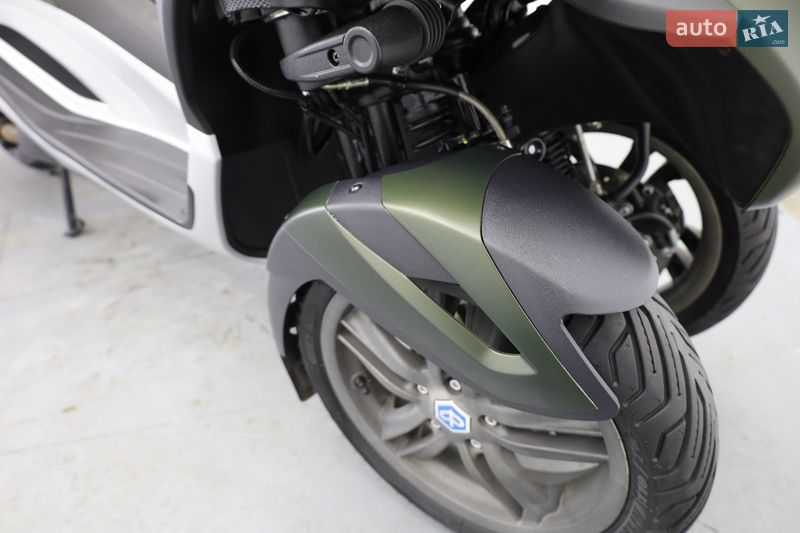 Мотороллер Piaggio MP3 2014 в Гнивани