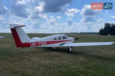 Літак Piper Arrow 1979 в Києві