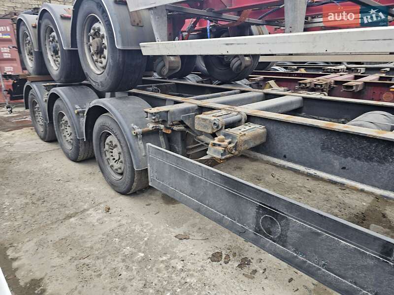 Контейнеровоз полуприцеп Platal JSP 2005 в Одессе