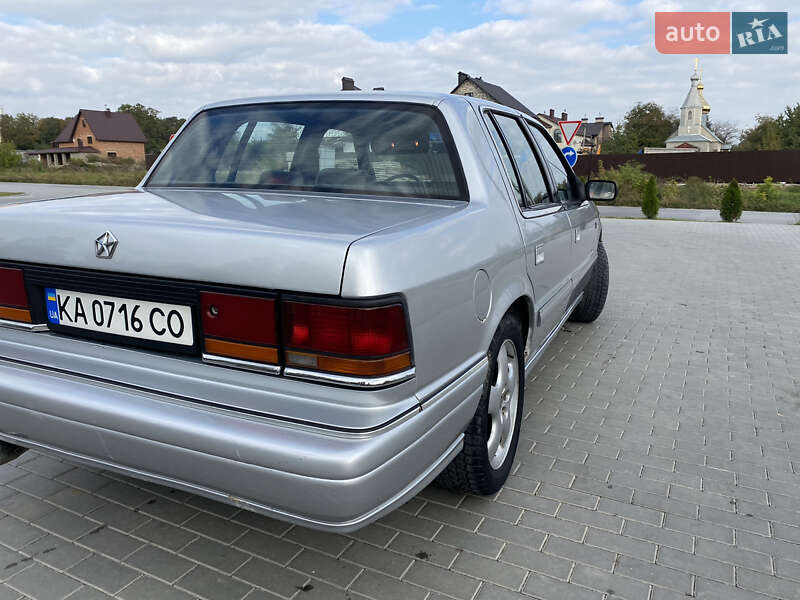 Седан Plymouth Acclaim 1989 в Кам'янець-Подільському