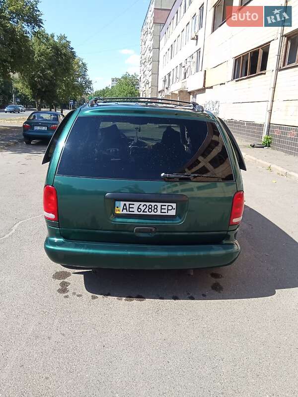 Мінівен Plymouth Voyager 1997 в Кривому Розі