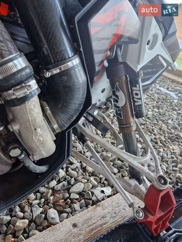 Горные снегоходы Polaris RMK 2017 в Тячеве фото 21 Горные снегоходы Polaris RMK 2017 в Тячеве