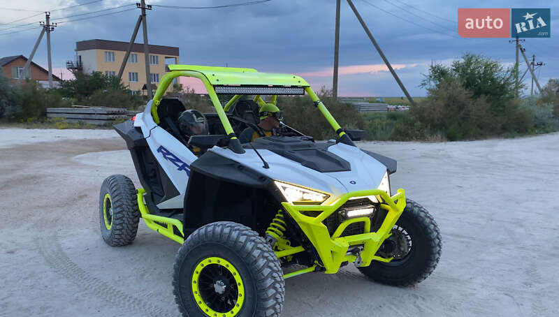 Мотовездеход Polaris RZR XP 1000 2020 в 