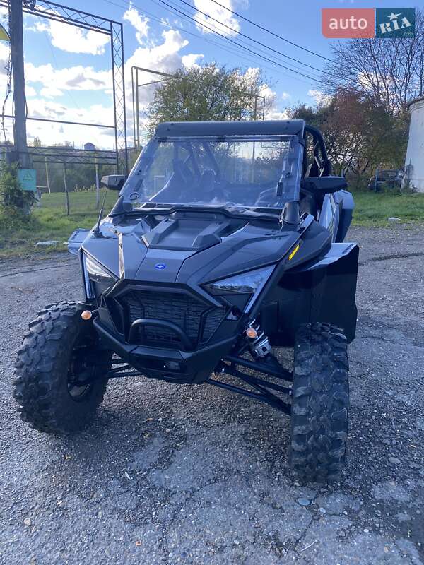 Мотовсюдиход Polaris RZR 2024 в Чернівцях