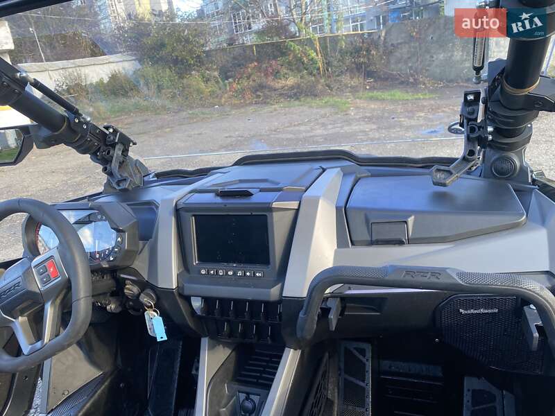 Мотовсюдиход Polaris RZR 2024 в Чернівцях