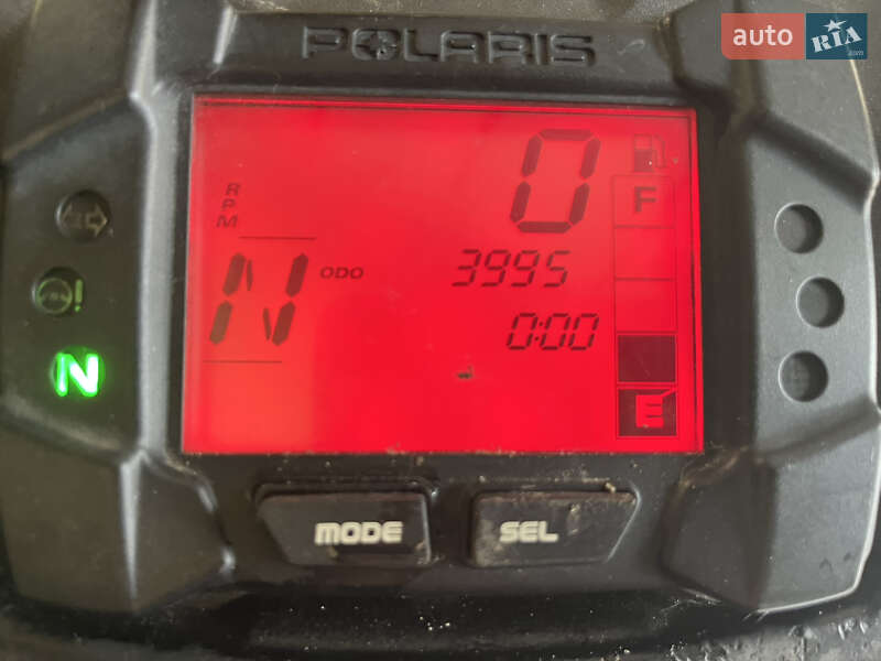 Квадроцикл утилітарний Polaris Sportsman 850 EFI 2013 в Чернігові