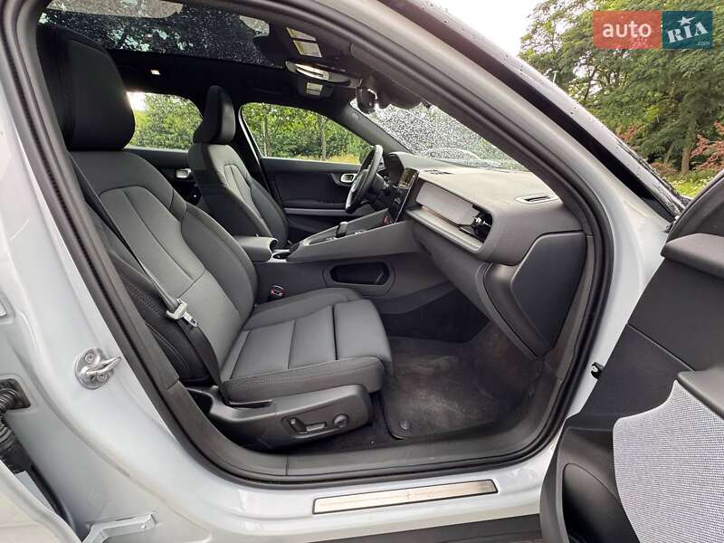 Ліфтбек Polestar 2 2023 в Києві фото 39 Ліфтбек Polestar 2 2023 в Києві