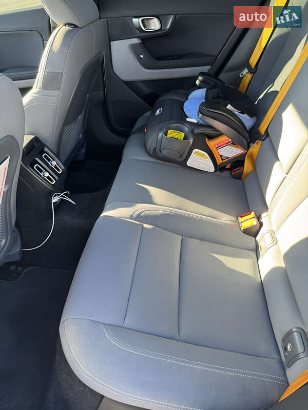 Ліфтбек Polestar 2 2020 в Городку