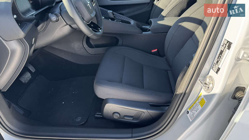 Фастбэк Polestar 2 2023 в Новояворовске