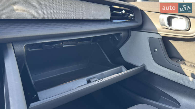 Фастбэк Polestar 2 2023 в Новояворовске