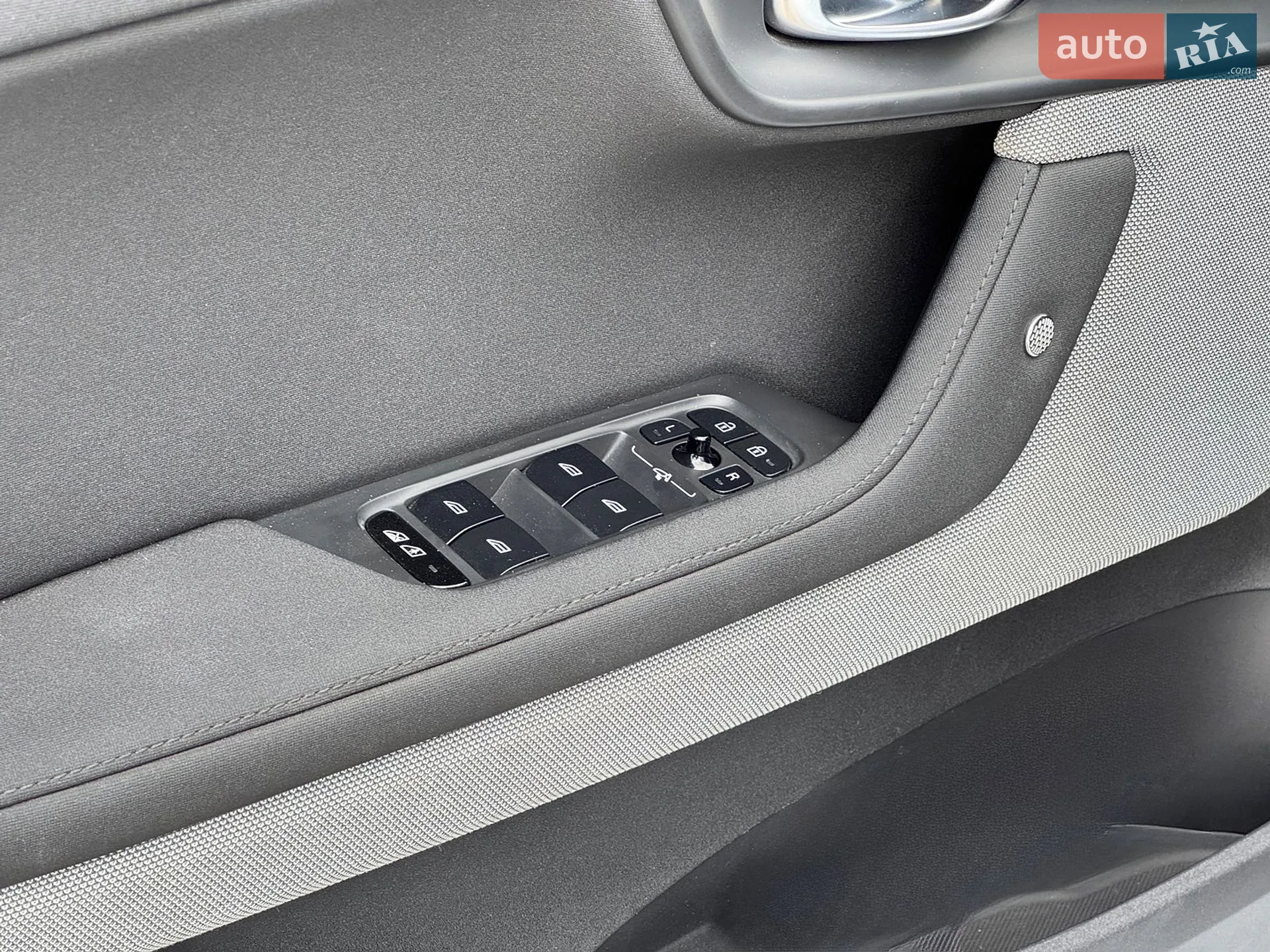 2020 Polestar 2 - мініатюра 31