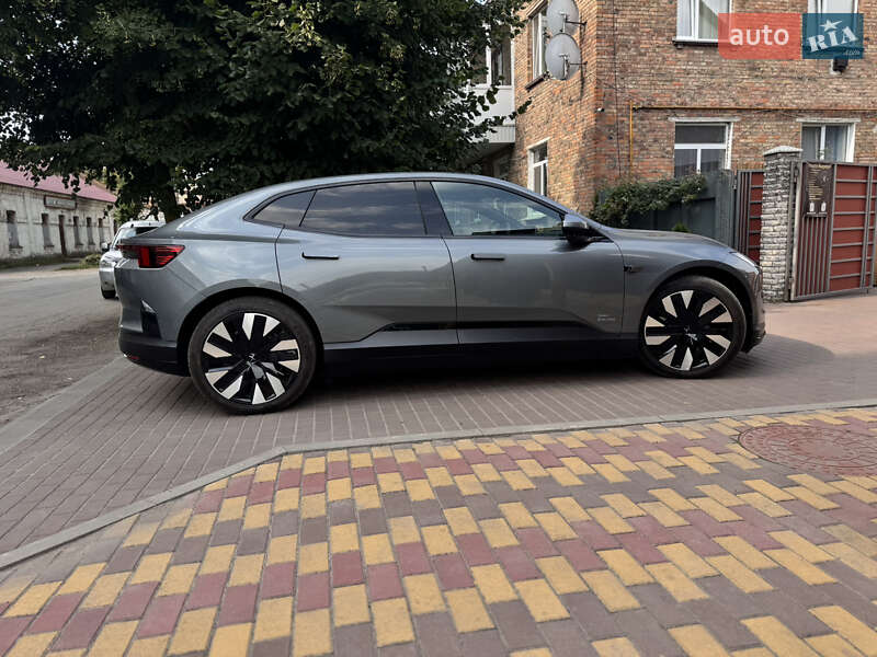 Polestar 4 2024